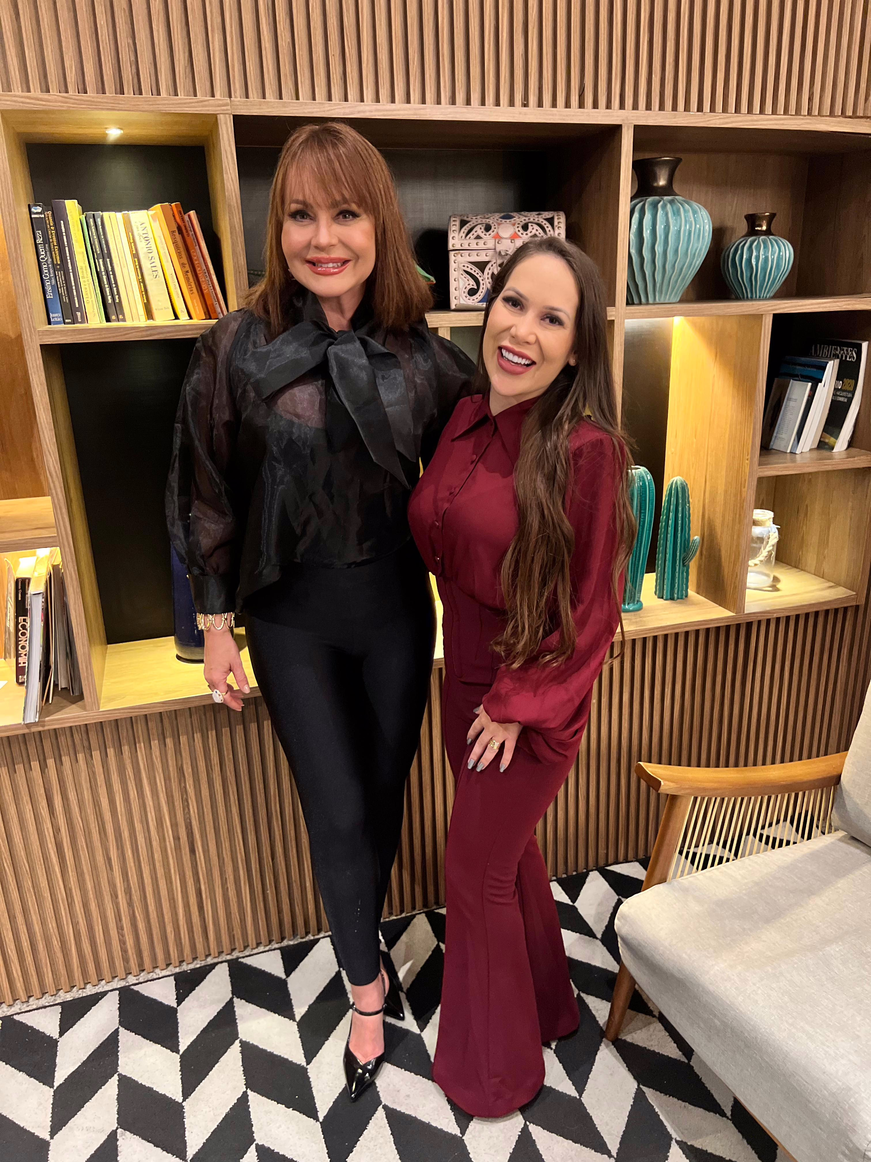 Gabriela Spanic, estrela de A Usurpadora, e Amanda Morozoff selam parceria surpreendente