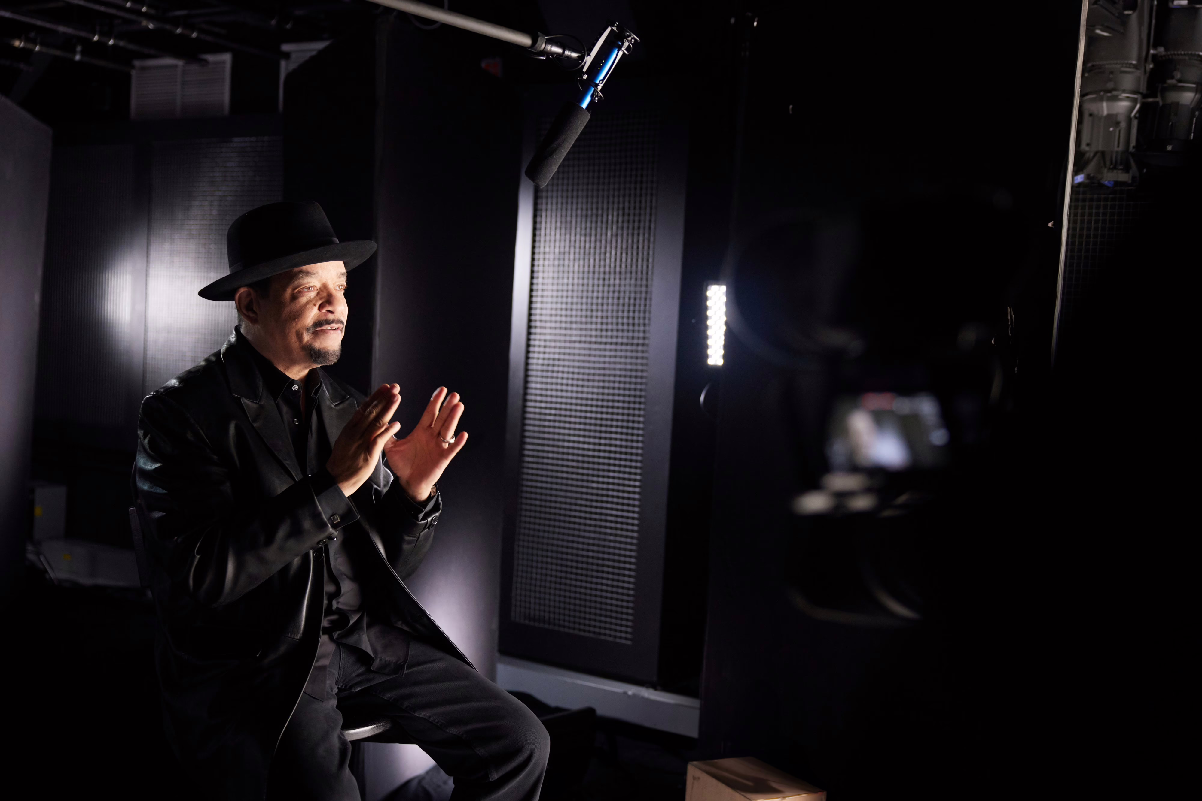 Apresentado por Ice-T, novo especial do A&E examina o impacto do Fentanil na vida de famosos, como Prince e Tom Petty